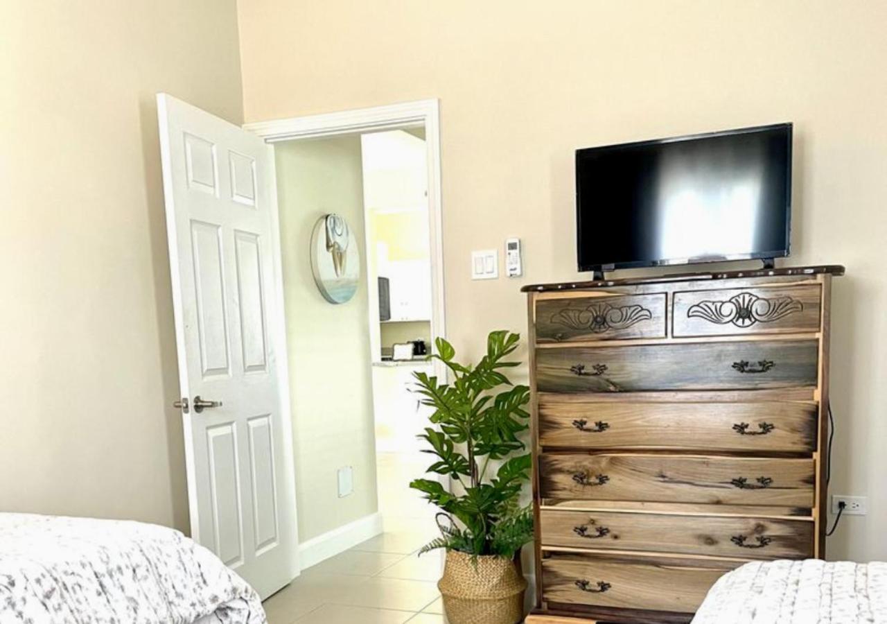 Seashore Vacation Home, Oceanpointe, Lucea, Jamaica Extérieur photo